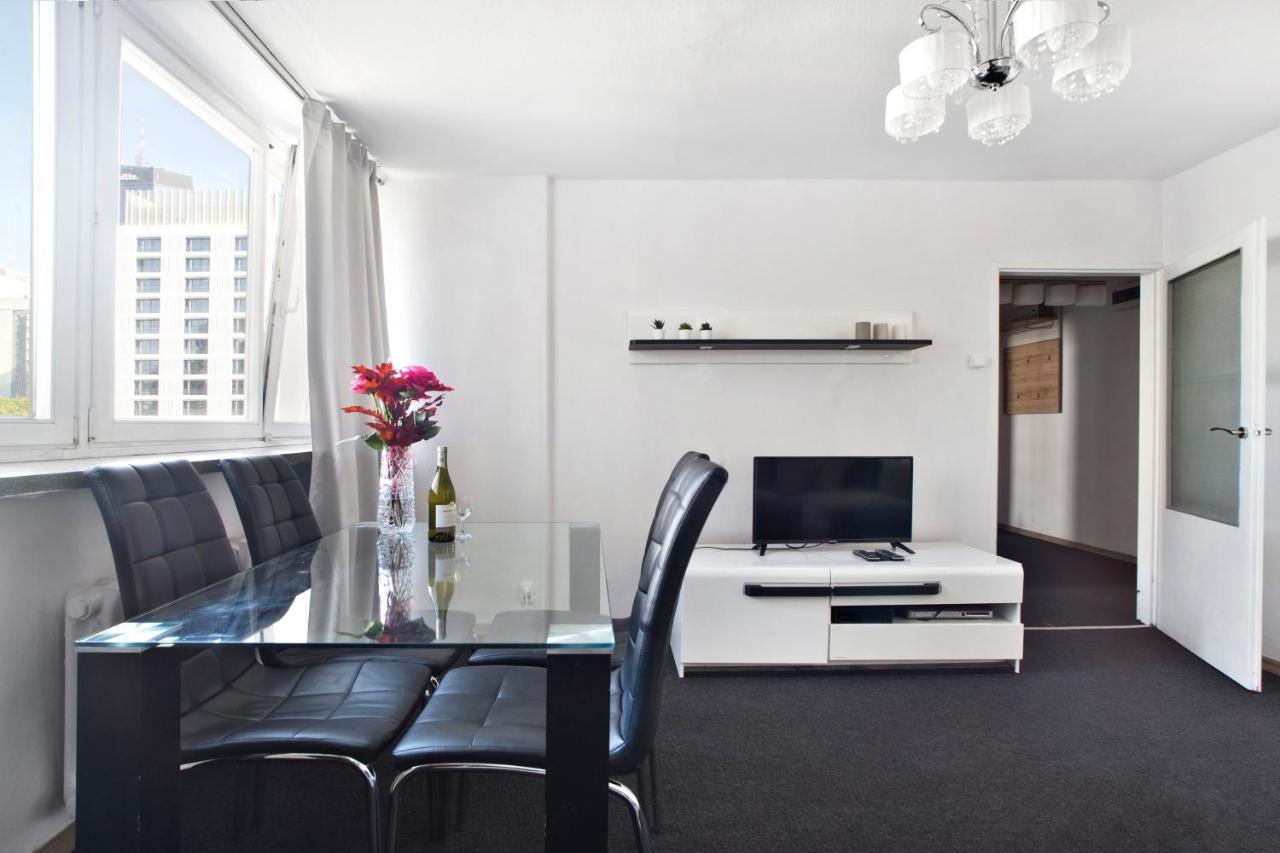 P&O City Center Apartments Варшава Екстер'єр фото