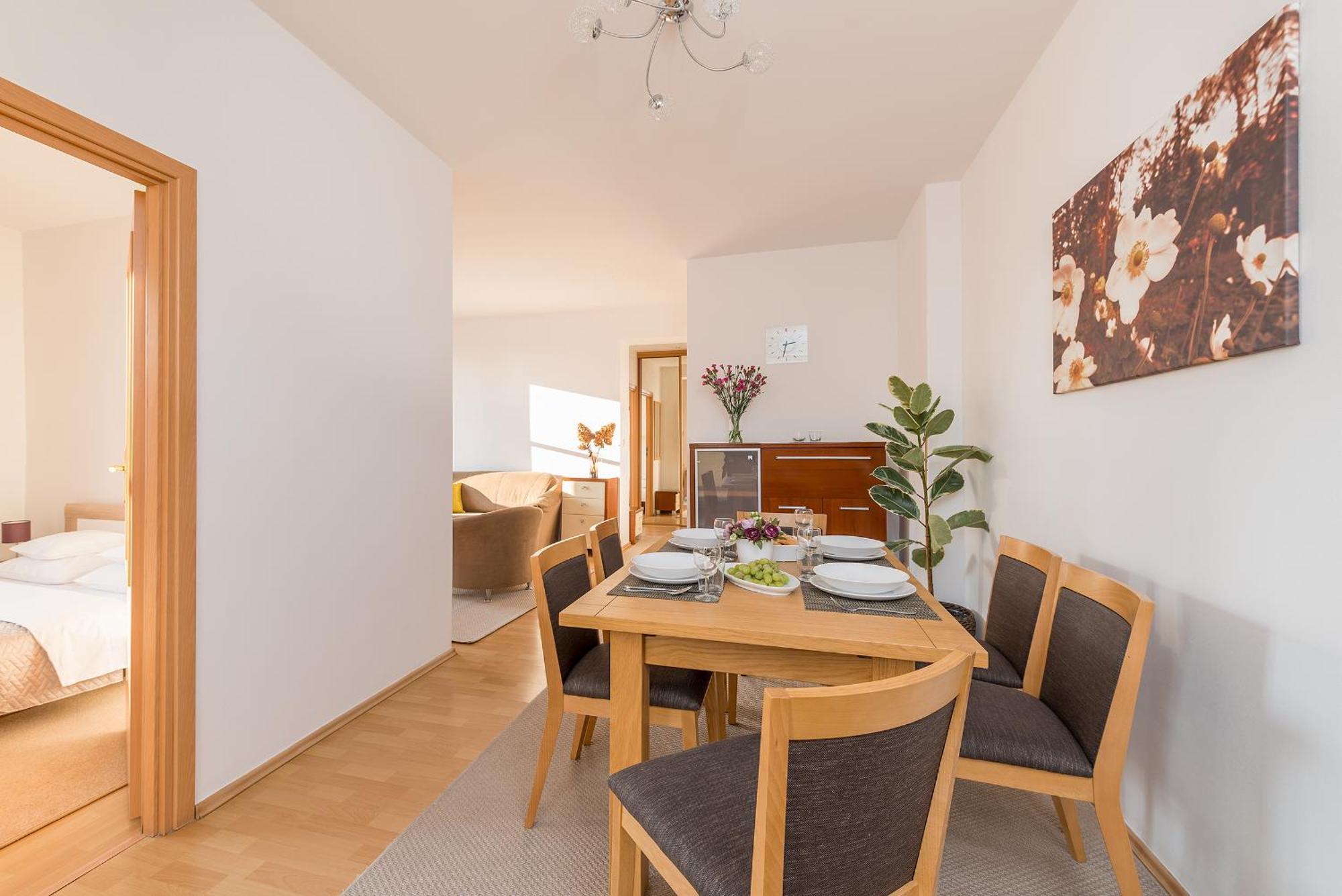 P&O City Center Apartments Варшава Номер фото